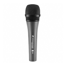E835 Cardioid Handheld Dynamic Microphone Image 0
