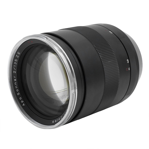 135mm f/2 Apo Sonnar T* ZE Lens - Canon EF Mount  - Pre-Owned Image 0