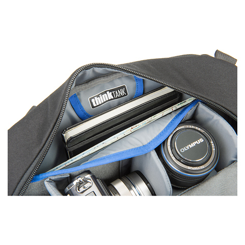 TurnStyle 5 V2.0 Sling Camera Bag (Charcoal) Image 6