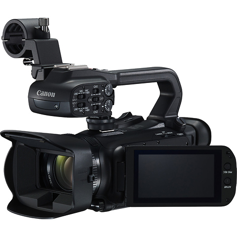 XA45 Professional UHD 4K Camcorder with Canon BP-820 Battery Pack Image 1