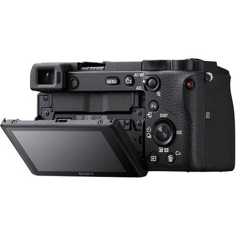 Alpha a6600 Mirrorless Digital Camera with 18-135mm Lens (Black) Image 9