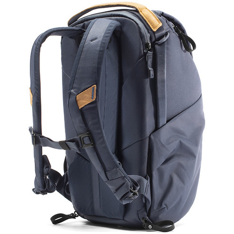 Everyday Backpack v2 (20L, Midnight) Image 2