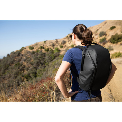 Everyday Backpack Zip (15L, Black) Image 6