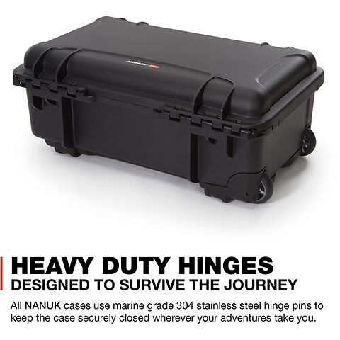 935 Wheeled Hard Case with Foam Insert (Black, 28.5L) Image 9