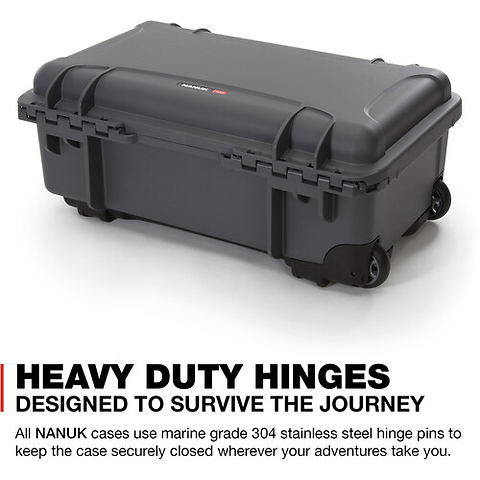 935 Wheeled Hard Case with Foam Insert (Graphite, 28.5L) Image 9
