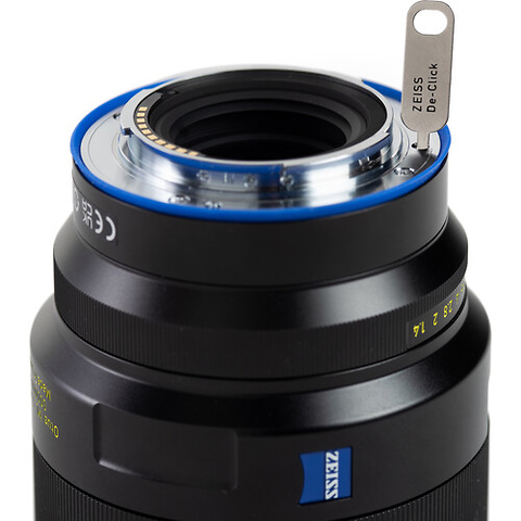 Otus ML 50mm f/1.4 Lens for Canon RF Image 2