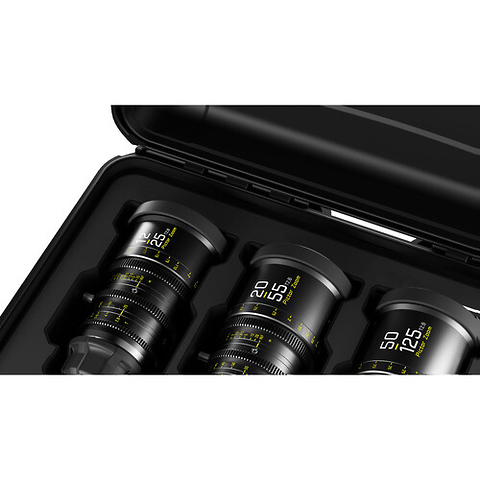 Pictor T2.8 Super35 Zoom 3-Lens Kit (PL & EF Mount, Black) Image 2