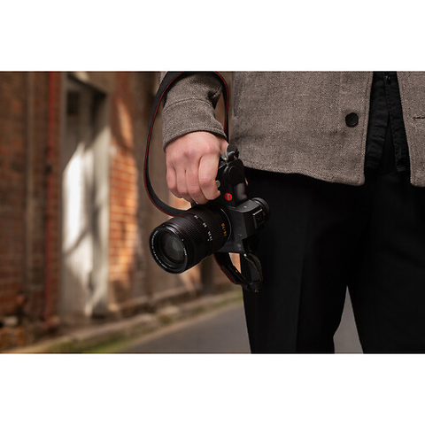 Vario-Elmarit-SL 28-70mm f/2.8 ASPH. Lens Image 6