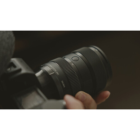 17-40mm f/1.8 DC Art Lens for Fujifilm X Image 5