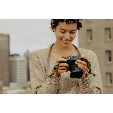 Form Rope Camera Strap (Kelp, 46.7 in.) Image 2