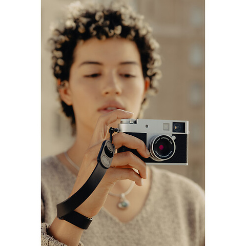 Cuff Leather Camera Wrist Strap (Black) Image 4