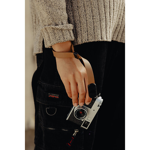 Cuff Leather Camera Wrist Strap (Tan) Image 2