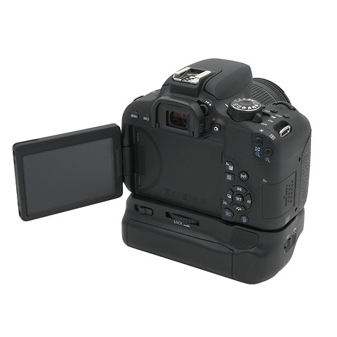 EOS Rebel T7i DSLR w/18-55mm Lens & Power Grip - Pre-Owned Image 2