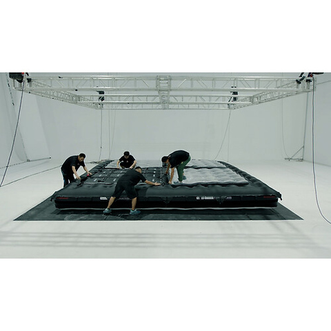 INFINIMAT LED with Clear Softbox & 1600W Control Box Pack (20 x 20 ft.) Image 6