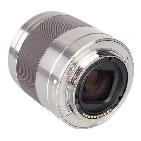 E 50mm f/1.8 OSS Lens Image 2