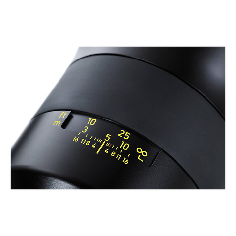 Otus 55mm f/1.4 ZE Lens (Canon EF Mount) Image 4
