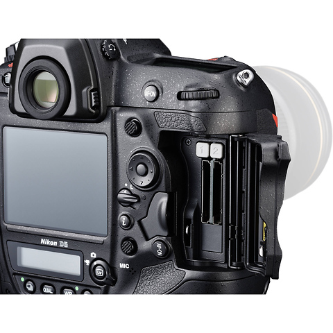 D5 XQD DSLR Camera Body Image 6