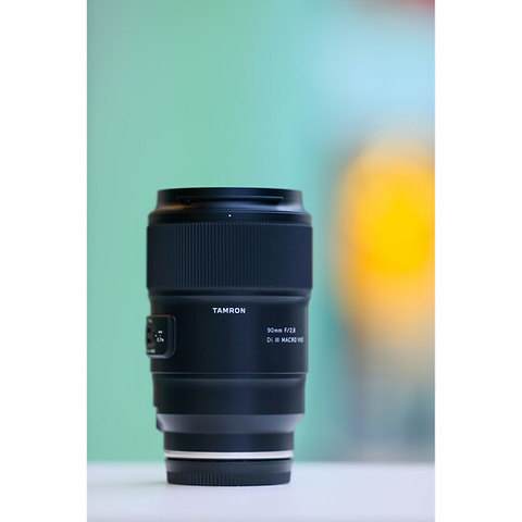 90mm f/2.8 Di III VXD Macro Lens for Sony E Image 8