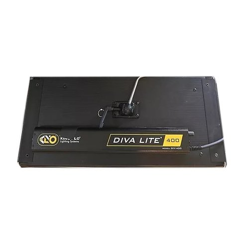 Diva-Lite 400 with Travel Case - Pre-Owned Image 1