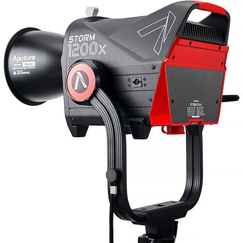 STORM 1200x Cine Kit with Skid Support, Fresnel, and Barndoors Image 6