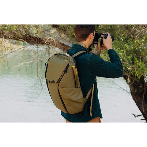 Everyday Backpack (Kelp, 30L) Image 5
