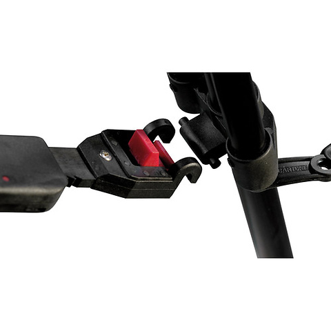 Focus 8 Fluid Head with Red Lock Tripod System Image 9